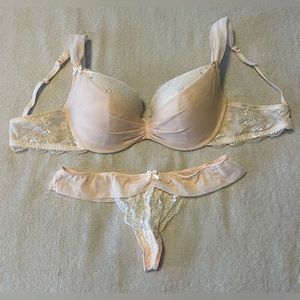 Adore Me- Matching Bra& Thong Set
